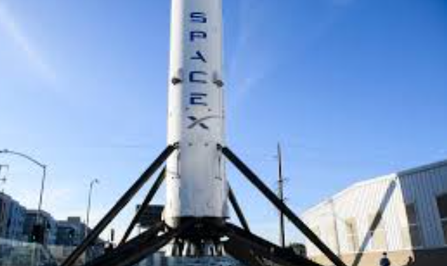 SpaceX: First Manned Space Mission